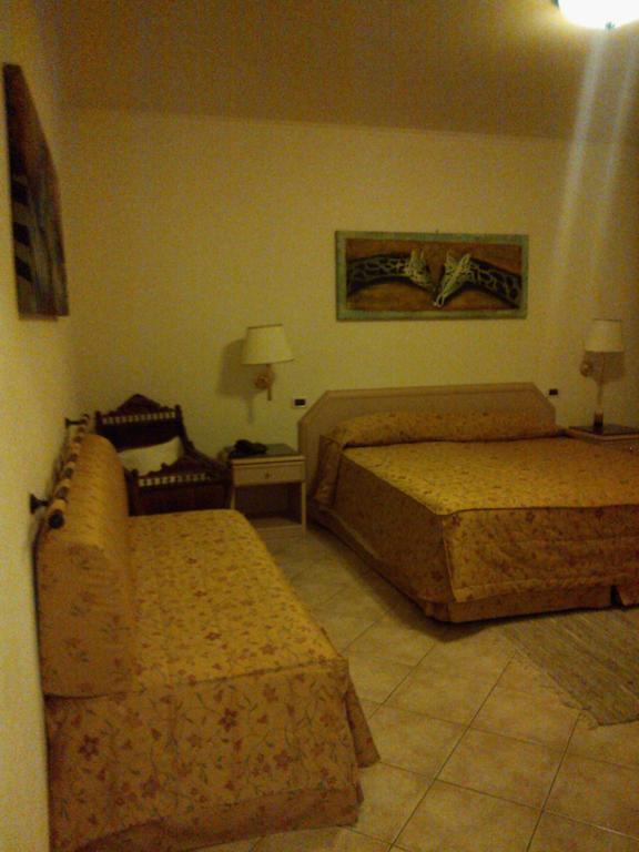 Locanda-Trattoria Al Rio Cinto Euganeo Rum bild